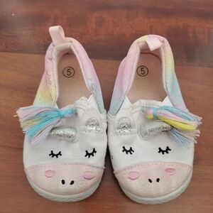 5/$30 Unbranded Unicorn Baby Shoes – Size 5 – Soft Sole Slip-On